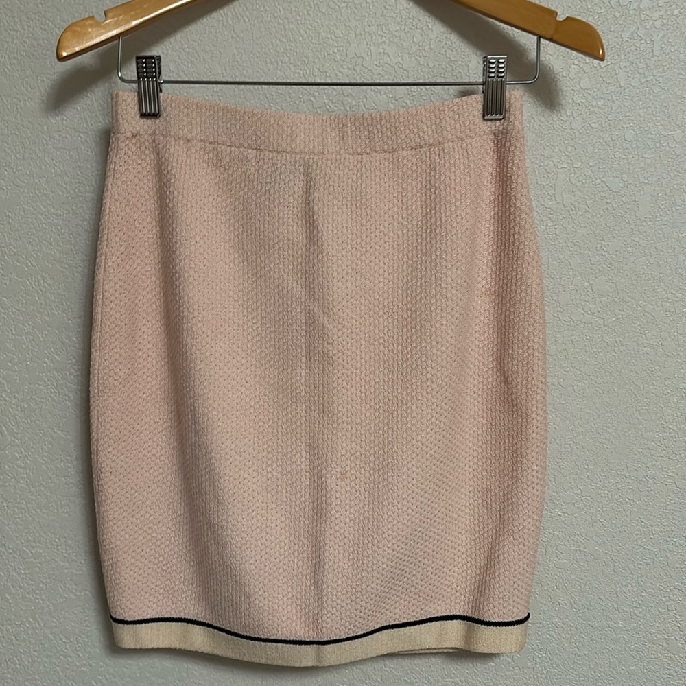 ST. JOHN Pale Pink Santana Knit skirt small straight